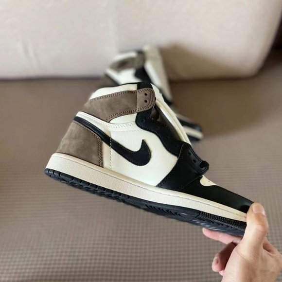 AJ1 black mocha main image 13